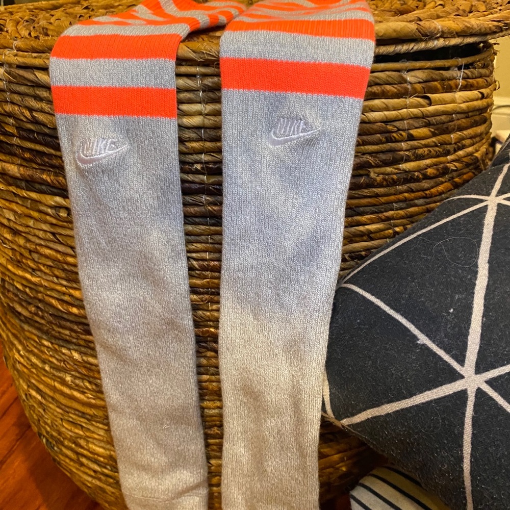NWOT Nike leg warmers
